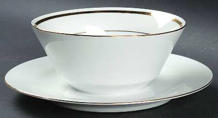 D'Or Gravy Boat with Attached Underplate