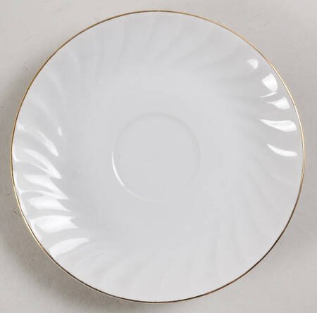 Elizabeth Saucer