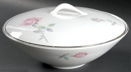 Etude Round Covered Vegetable