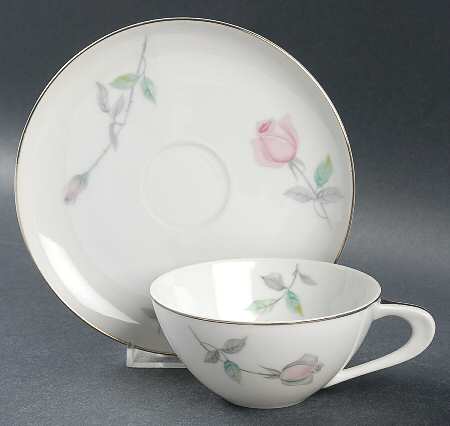 Etude Flat Cup & Saucer Set