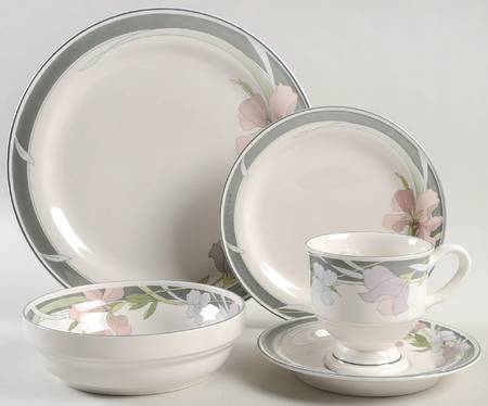 Evening Song 5 Piece Place Setting