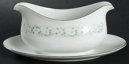 Flower Garden Gravy Boat with Attached Underplate