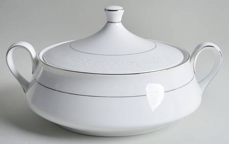 Florence Round Covered Vegetable