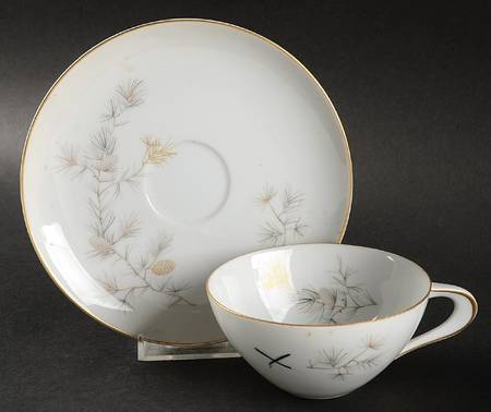 Golden Pine Flat Cup & Saucer Set