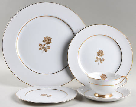 Gold Rose 40 Piece Estate Set by Sango