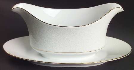 Hacienda Gravy Boat with Attached Underplate