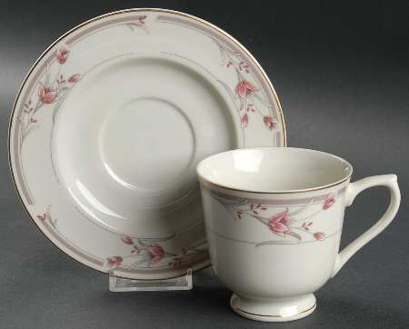 Heather Footed Cup & Saucer Set