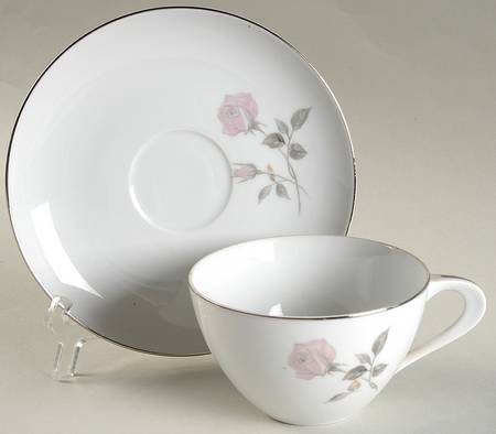 Helene Flat Cup & Saucer Set
