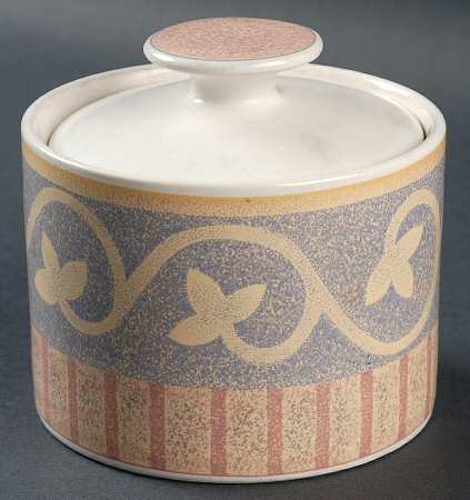 Intrigue Sugar Bowl & Lid