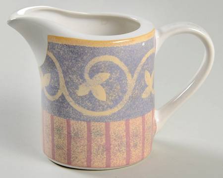 Intrigue Creamer