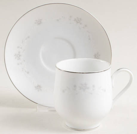 Julie Flat Cup & Saucer Set