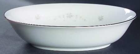 Julie 10" Oval Vegetable Bowl