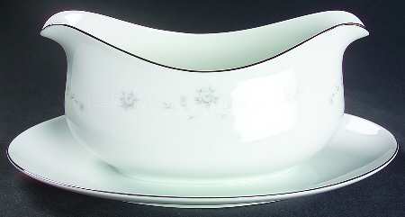 Julie Gravy Boat with Attached Underplate