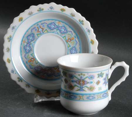Lapland Blue Flat Cup & Saucer Set