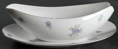 Lavender Gravy Boat & Underplate