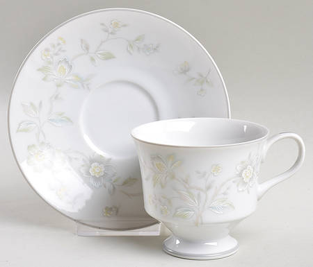 Leah Footed Cup & Saucer Set