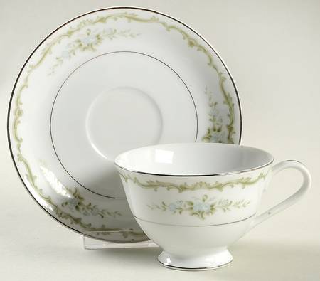 Leilani Footed Cup & Saucer Set