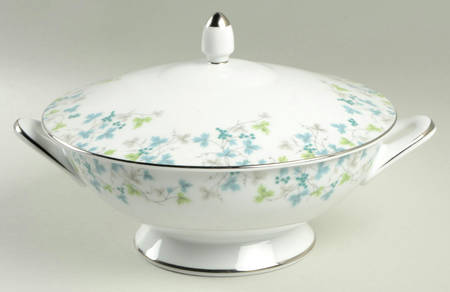 Madeira Round Covered Vegetable