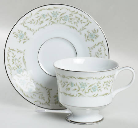 Mantilla Footed Cup & Saucer Set