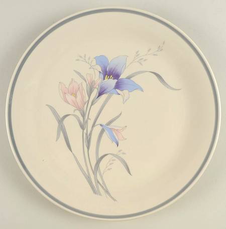 Manor 12" Chop Plate (Round Platter)