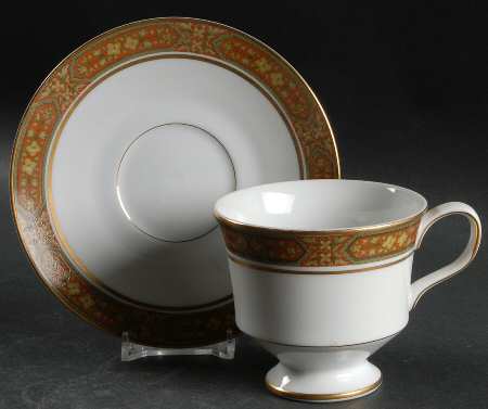 Marabou Footed Cup & Saucer Set
