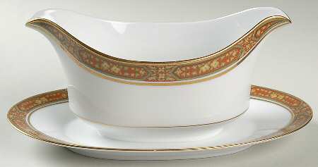 Marabou Gravy Boat with Attached Underplate
