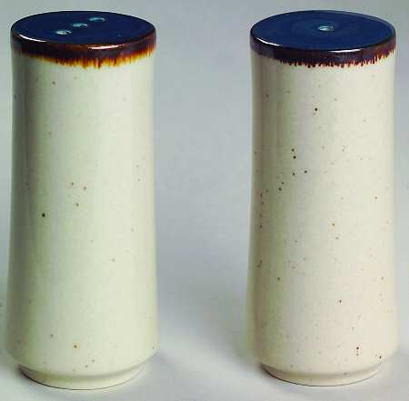 Mariana Salt & Pepper Set