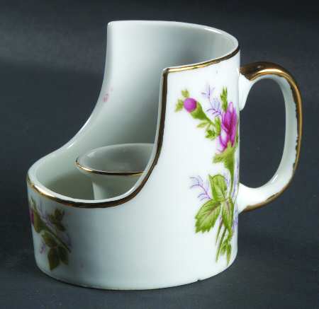 Moss Rose (Coupe Shape) Handled Candleholder