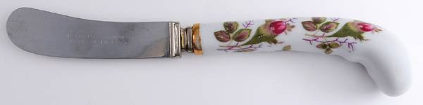 Moss Rose (Coupe Shape) Flat Handle Master Butter Knife