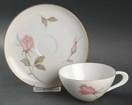 Flat Cup & Saucer Set