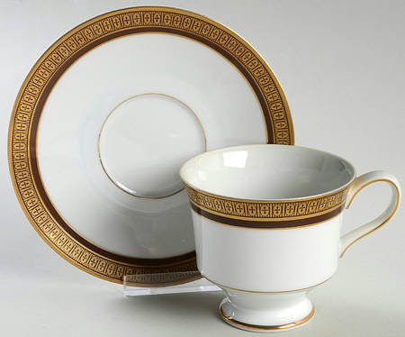 Newport Footed Cup & Saucer Set