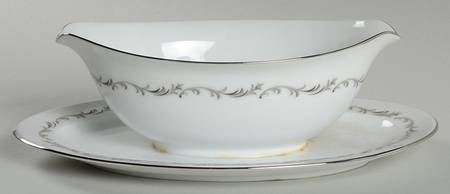 Olympia Gravy Boat with Attached Underplate
