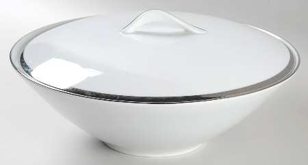 Pallas Round Covered Vegetable