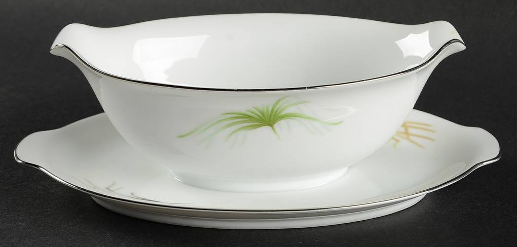 Palm Springs Gravy Boat with Attached Underplate