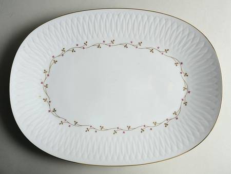 Petite Fleur 16" Oval Serving Platter
