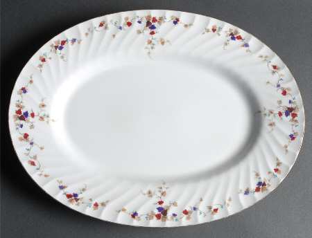 Petite Vine 15" Oval Serving Platter