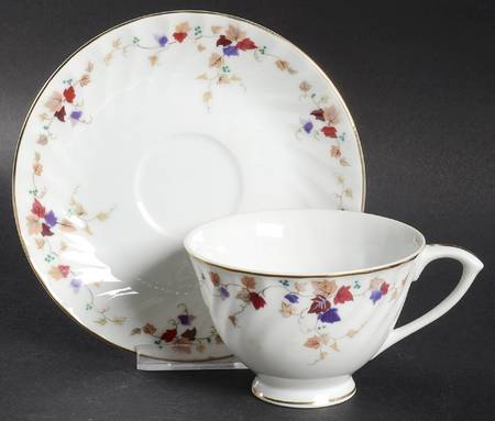 Petite Vine Footed Cup & Saucer Set