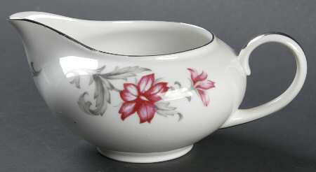 Primrose (No #, Coupe, Platinum Trim) Creamer
