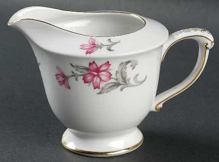 Primrose (No #, Rim, Gold Trim) Creamer
