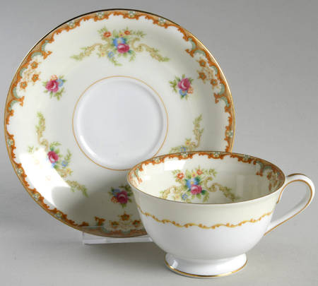 Regal (Gold Trim) Footed Cup & Saucer Set by Sango