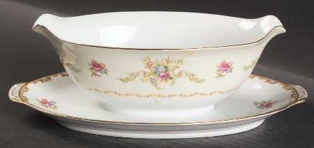Regal (Gold Trim) Gravy Boat with Attached Underplate