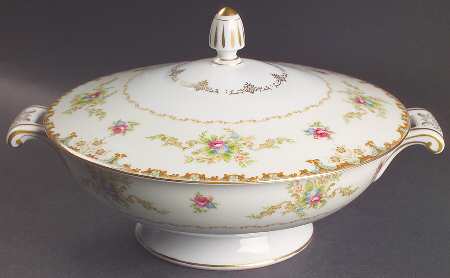 Regal (Gold Trim) Round Covered Vegetable