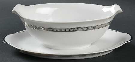 Regal Gravy Boat with Attached Underplate