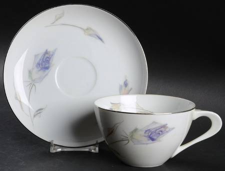 Reverie Flat Cup & Saucer Set