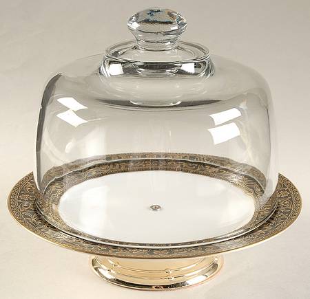Richelieu 6 1/2"-7 1/2" Footed Cheese Plate w/ Glass Dome HC