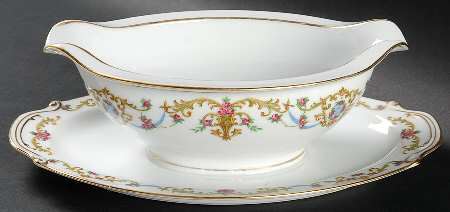 Rococo Gravy Boat with Attached Underplate