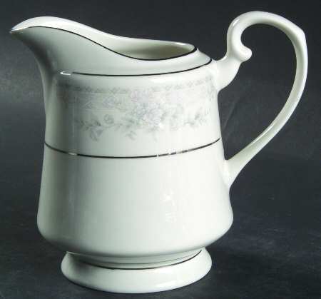 Romantica Creamer