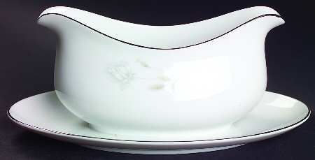Rosalie Gravy Boat with Attached Underplate