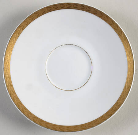 Royalty Saucer
