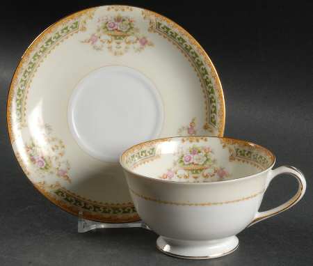 Tara Footed Cup & Saucer Set